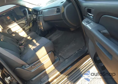 2010 Chevrolet Avalanche 1500 Ls from USA, damaged, VIN 3GNVKEE02AG233355